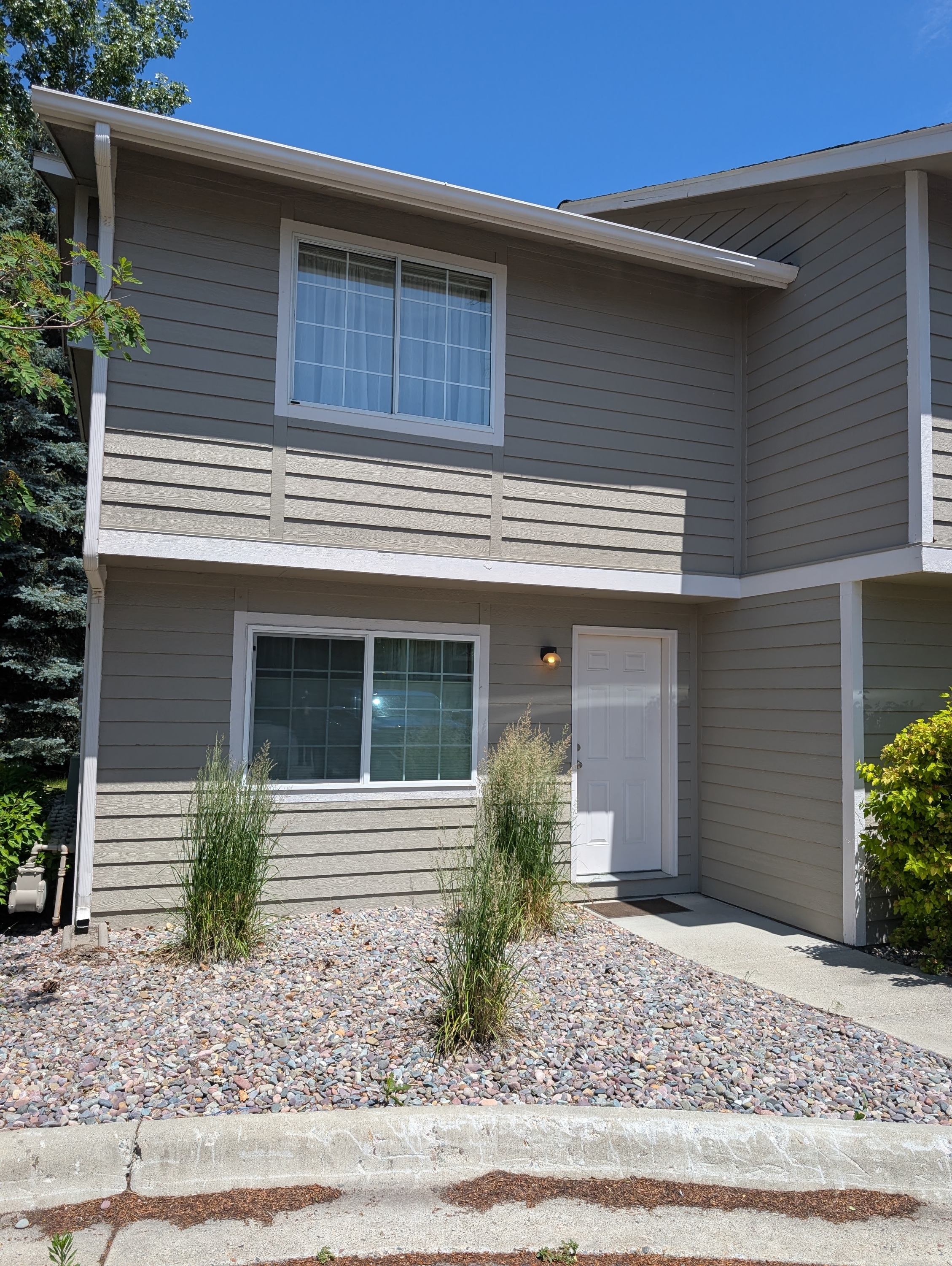 2805 Lowridge Court - 1